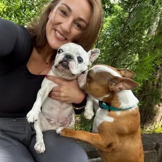 Lindsay Van Bramer | Pet & Lifestyle Creator