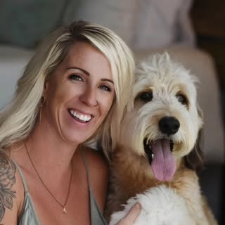 Larissa | Dog Friendly Seattle + Travel