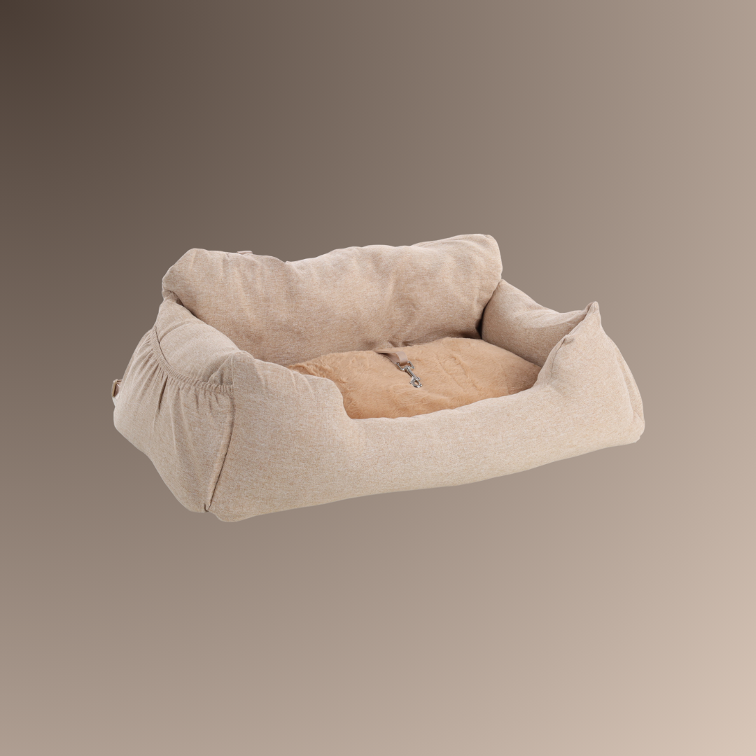 🚗 Roadtrip ready with our Megan Car Seat (Large) 🐾